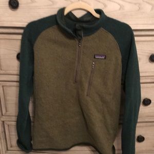 Patagonia  men’s Small wore as women’s M